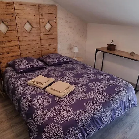 Feriehus A La Campagne - La Petite Clavelie